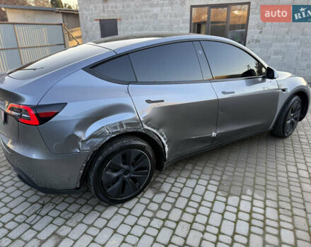 Серый Тесла Model Y, объемом двигателя 0 л и пробегом 9 тыс. км за 19800 $, фото 6 на Automoto.ua