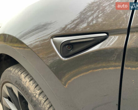 Серый Тесла Model Y, объемом двигателя 0 л и пробегом 14 тыс. км за 32300 $, фото 47 на Automoto.ua