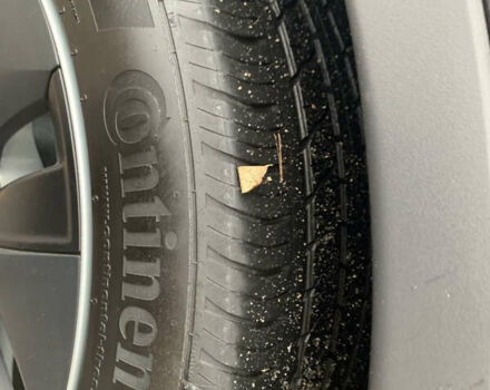 Серый Тесла Model Y, объемом двигателя 0 л и пробегом 35 тыс. км за 32900 $, фото 15 на Automoto.ua