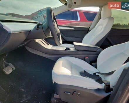 Серый Тесла Model Y, объемом двигателя 0 л и пробегом 26 тыс. км за 21800 $, фото 32 на Automoto.ua