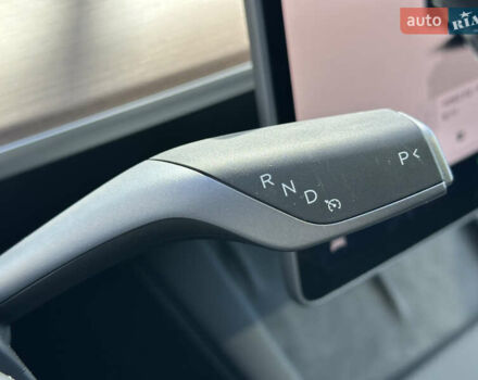 Серый Тесла Model Y, объемом двигателя 0 л и пробегом 1 тыс. км за 35490 $, фото 55 на Automoto.ua