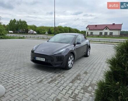 Серый Тесла Model Y, объемом двигателя 0 л и пробегом 7 тыс. км за 28400 $, фото 2 на Automoto.ua