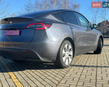 Серый Тесла Model Y, объемом двигателя 0 л и пробегом 9 тыс. км за 29500 $, фото 7 на Automoto.ua