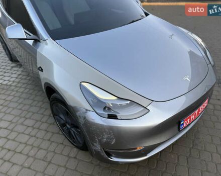 Серый Тесла Model Y, объемом двигателя 0 л и пробегом 9 тыс. км за 19800 $, фото 5 на Automoto.ua