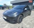 Серый Тесла Model Y, объемом двигателя 0 л и пробегом 1 тыс. км за 29900 $, фото 1 на Automoto.ua