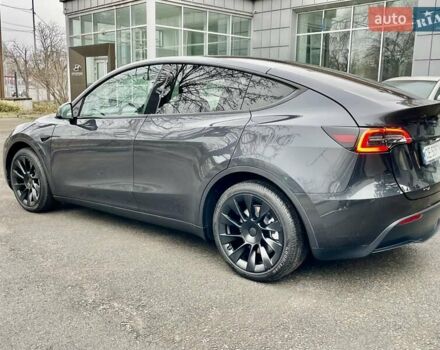 Серый Тесла Model Y, объемом двигателя 0 л и пробегом 23 тыс. км за 28800 $, фото 11 на Automoto.ua