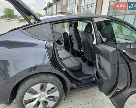 Серый Тесла Model Y, объемом двигателя 0 л и пробегом 7 тыс. км за 28400 $, фото 14 на Automoto.ua