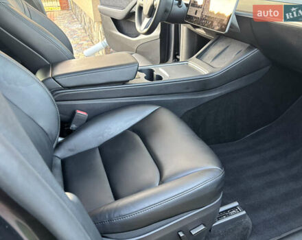 Сірий Тесла Model Y, об'ємом двигуна 0 л та пробігом 9 тис. км за 29900 $, фото 12 на Automoto.ua