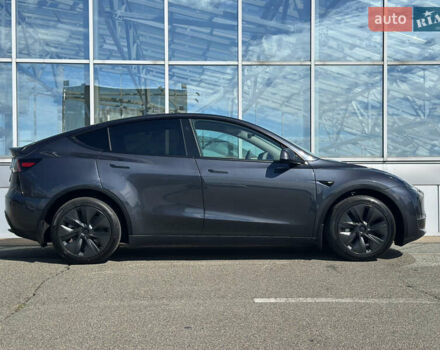 Серый Тесла Model Y, объемом двигателя 0 л и пробегом 1 тыс. км за 35490 $, фото 12 на Automoto.ua