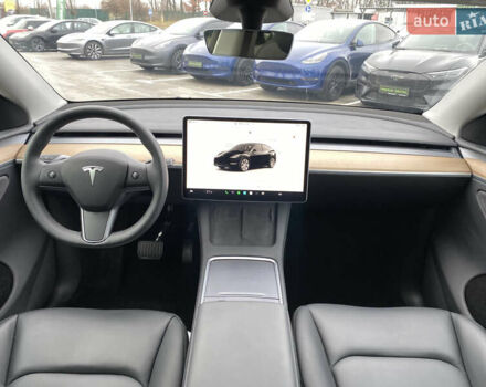 Серый Тесла Model Y, объемом двигателя 0 л и пробегом 25 тыс. км за 33900 $, фото 27 на Automoto.ua
