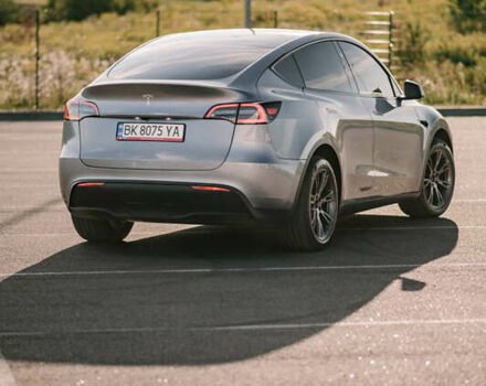 Сірий Тесла Model Y, об'ємом двигуна 0 л та пробігом 12 тис. км за 32500 $, фото 3 на Automoto.ua