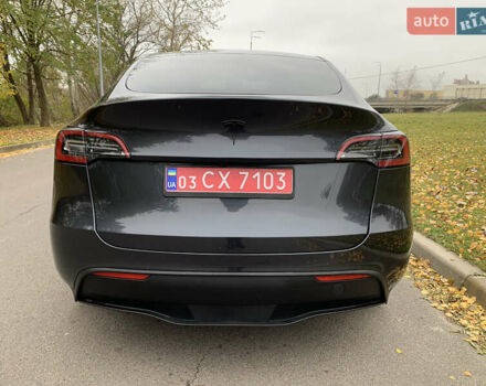 Серый Тесла Model Y, объемом двигателя 0 л и пробегом 14 тыс. км за 32300 $, фото 5 на Automoto.ua
