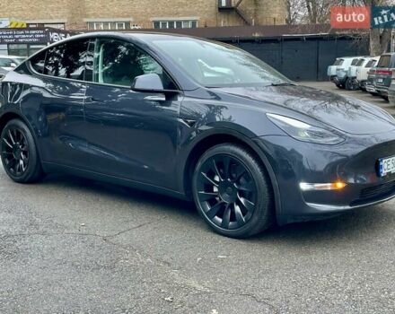 Серый Тесла Model Y, объемом двигателя 0 л и пробегом 23 тыс. км за 28800 $, фото 4 на Automoto.ua