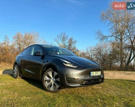 Серый Тесла Model Y, объемом двигателя 0 л и пробегом 10 тыс. км за 27000 $, фото 9 на Automoto.ua