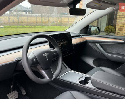 Серый Тесла Model Y, объемом двигателя 0 л и пробегом 21 тыс. км за 24000 $, фото 17 на Automoto.ua