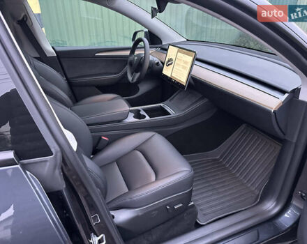 Сірий Тесла Model Y, об'ємом двигуна 0 л та пробігом 13 тис. км за 28200 $, фото 12 на Automoto.ua