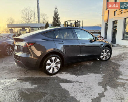 Серый Тесла Model Y, объемом двигателя 0 л и пробегом 1 тыс. км за 39900 $, фото 11 на Automoto.ua
