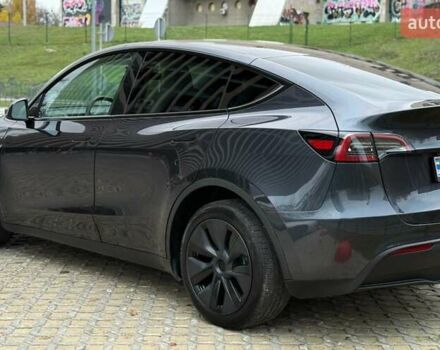 Серый Тесла Model Y, объемом двигателя 0 л и пробегом 5 тыс. км за 29490 $, фото 4 на Automoto.ua