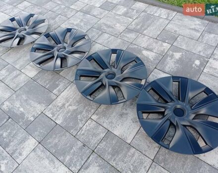 Серый Тесла Model Y, объемом двигателя 0 л и пробегом 7 тыс. км за 30800 $, фото 20 на Automoto.ua