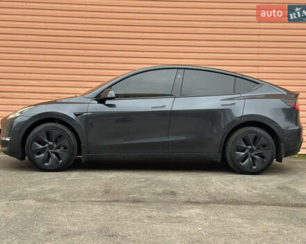 Серый Тесла Model Y, объемом двигателя 0 л и пробегом 2 тыс. км за 35490 $, фото 11 на Automoto.ua