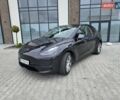 Серый Тесла Model Y, объемом двигателя 0 л и пробегом 7 тыс. км за 28400 $, фото 1 на Automoto.ua