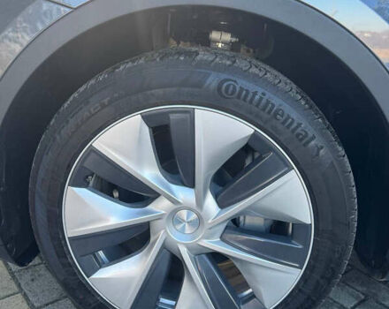 Серый Тесла Model Y, объемом двигателя 0 л и пробегом 9 тыс. км за 29500 $, фото 116 на Automoto.ua