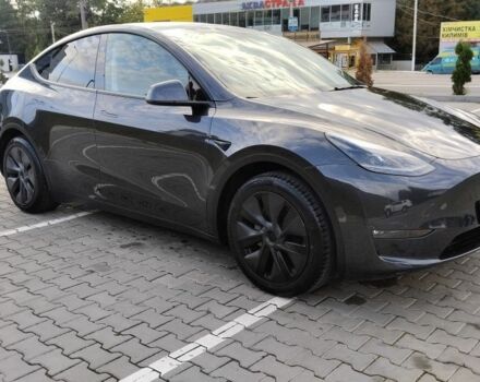 Тесла Model Y 2024 в Тернополе на Automoto.ua Серый Тесла Model Y, объемом двигателя 0 л и пробегом 2 тыс. км за 26000 $, фото 5 на Automoto.ua