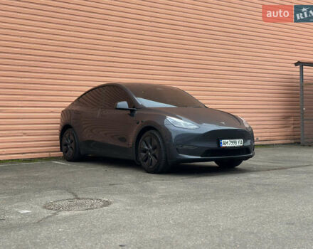 Серый Тесла Model Y, объемом двигателя 0 л и пробегом 2 тыс. км за 35490 $, фото 6 на Automoto.ua