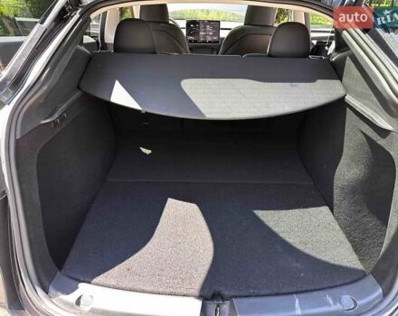 Серый Тесла Model Y, объемом двигателя 0 л и пробегом 19 тыс. км за 32500 $, фото 32 на Automoto.ua