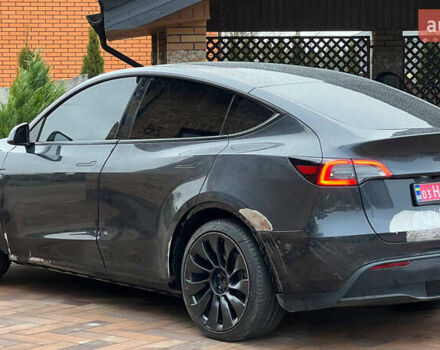 Серый Тесла Model Y, объемом двигателя 0 л и пробегом 21 тыс. км за 24000 $, фото 3 на Automoto.ua
