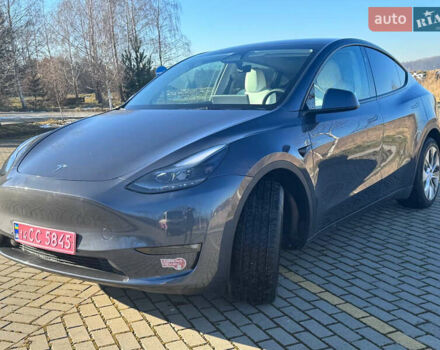 Серый Тесла Model Y, объемом двигателя 0 л и пробегом 9 тыс. км за 29500 $, фото 3 на Automoto.ua