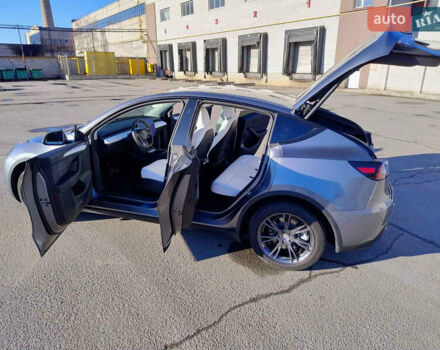Сірий Тесла Model Y, об'ємом двигуна 0 л та пробігом 15 тис. км за 29988 $, фото 13 на Automoto.ua