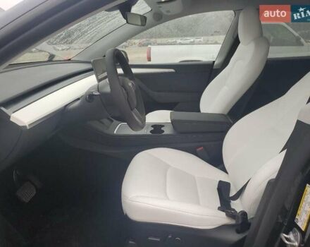 Серый Тесла Model Y, объемом двигателя 0 л и пробегом 6 тыс. км за 25000 $, фото 6 на Automoto.ua