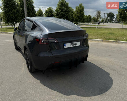 Серый Тесла Model Y, объемом двигателя 0 л и пробегом 19 тыс. км за 38000 $, фото 3 на Automoto.ua