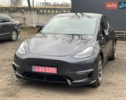 Серый Тесла Model Y, объемом двигателя 0 л и пробегом 22 тыс. км за 31500 $, фото 3 на Automoto.ua