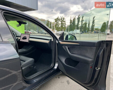 Серый Тесла Model Y, объемом двигателя 0 л и пробегом 13 тыс. км за 33999 $, фото 30 на Automoto.ua