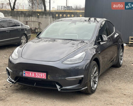 Серый Тесла Model Y, объемом двигателя 0 л и пробегом 22 тыс. км за 31500 $, фото 2 на Automoto.ua