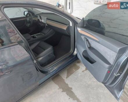 Серый Тесла Model Y, объемом двигателя 0 л и пробегом 1 тыс. км за 29900 $, фото 11 на Automoto.ua