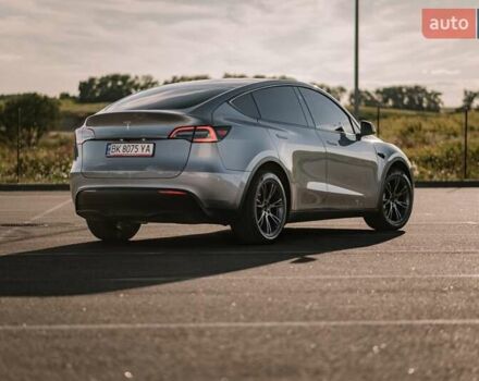 Серый Тесла Model Y, объемом двигателя 0 л и пробегом 6 тыс. км за 33500 $, фото 1 на Automoto.ua