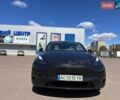 Серый Тесла Model Y, объемом двигателя 0 л и пробегом 17 тыс. км за 27300 $, фото 1 на Automoto.ua