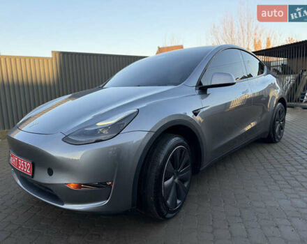 Серый Тесла Model Y, объемом двигателя 0 л и пробегом 9 тыс. км за 19800 $, фото 9 на Automoto.ua
