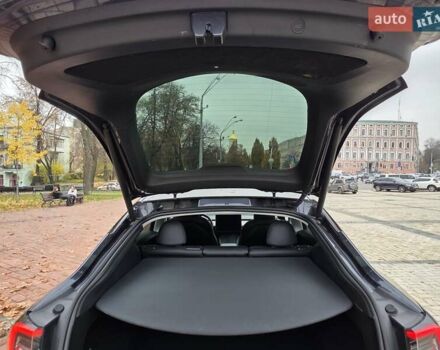 Серый Тесла Model Y, объемом двигателя 0 л и пробегом 39 тыс. км за 31700 $, фото 7 на Automoto.ua