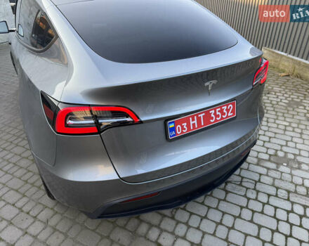 Серый Тесла Model Y, объемом двигателя 0 л и пробегом 9 тыс. км за 19800 $, фото 13 на Automoto.ua