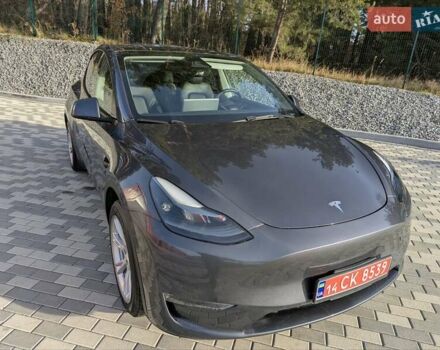 Серый Тесла Model Y, объемом двигателя 0 л и пробегом 29 тыс. км за 30500 $, фото 5 на Automoto.ua