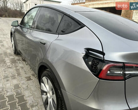 Сірий Тесла Model Y, об'ємом двигуна 0 л та пробігом 29 тис. км за 32000 $, фото 11 на Automoto.ua