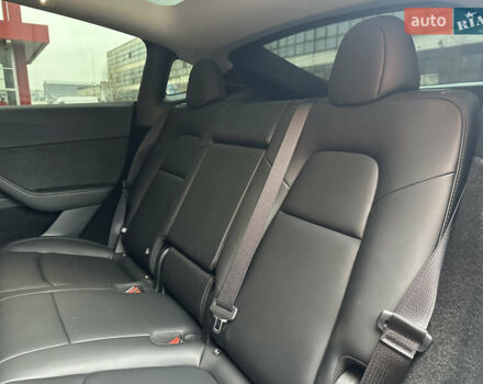 Серый Тесла Model Y, объемом двигателя 0 л и пробегом 2 тыс. км за 35490 $, фото 31 на Automoto.ua