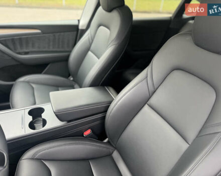 Тесла Model Y 2024 в Ковель на Automoto.ua Серый Тесла Model Y, объемом двигателя 0 л и пробегом 40 тыс. км за 37550 $, фото 15 на Automoto.ua