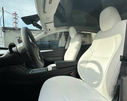Серый Тесла Model Y, объемом двигателя 0 л и пробегом 6 тыс. км за 29500 $, фото 28 на Automoto.ua