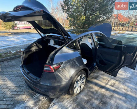 Серый Тесла Model Y, объемом двигателя 0 л и пробегом 9 тыс. км за 29500 $, фото 40 на Automoto.ua
