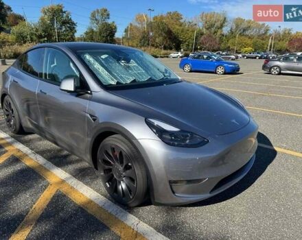 Серый Тесла Model Y, объемом двигателя 0 л и пробегом 15 тыс. км за 28500 $, фото 3 на Automoto.ua